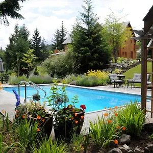 Wetherly & 3*, Ganges Canada